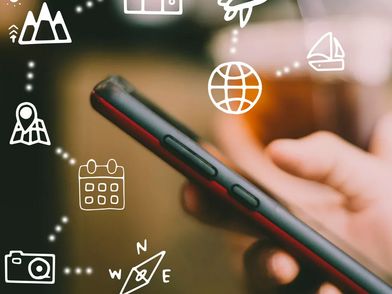 Hand mit Mobiltelefon