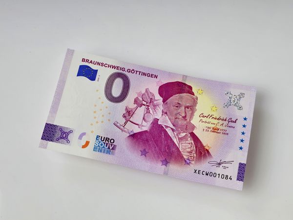 Ein 0 Euro-Schein mit Carl Friedrich Gauß-Motiv